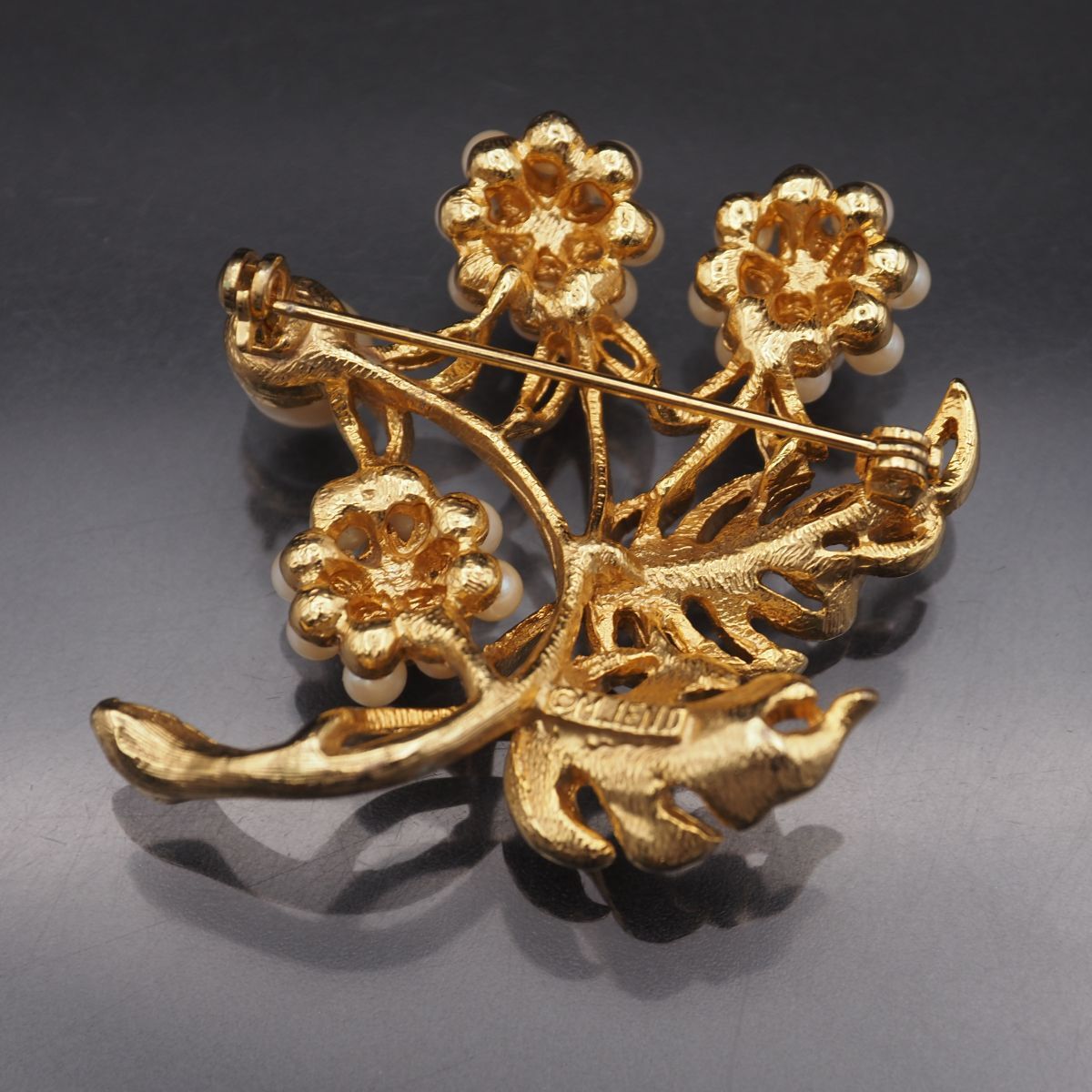 J283 MJENT ブローチ フェイクパール フラワー リーフ ゴールド