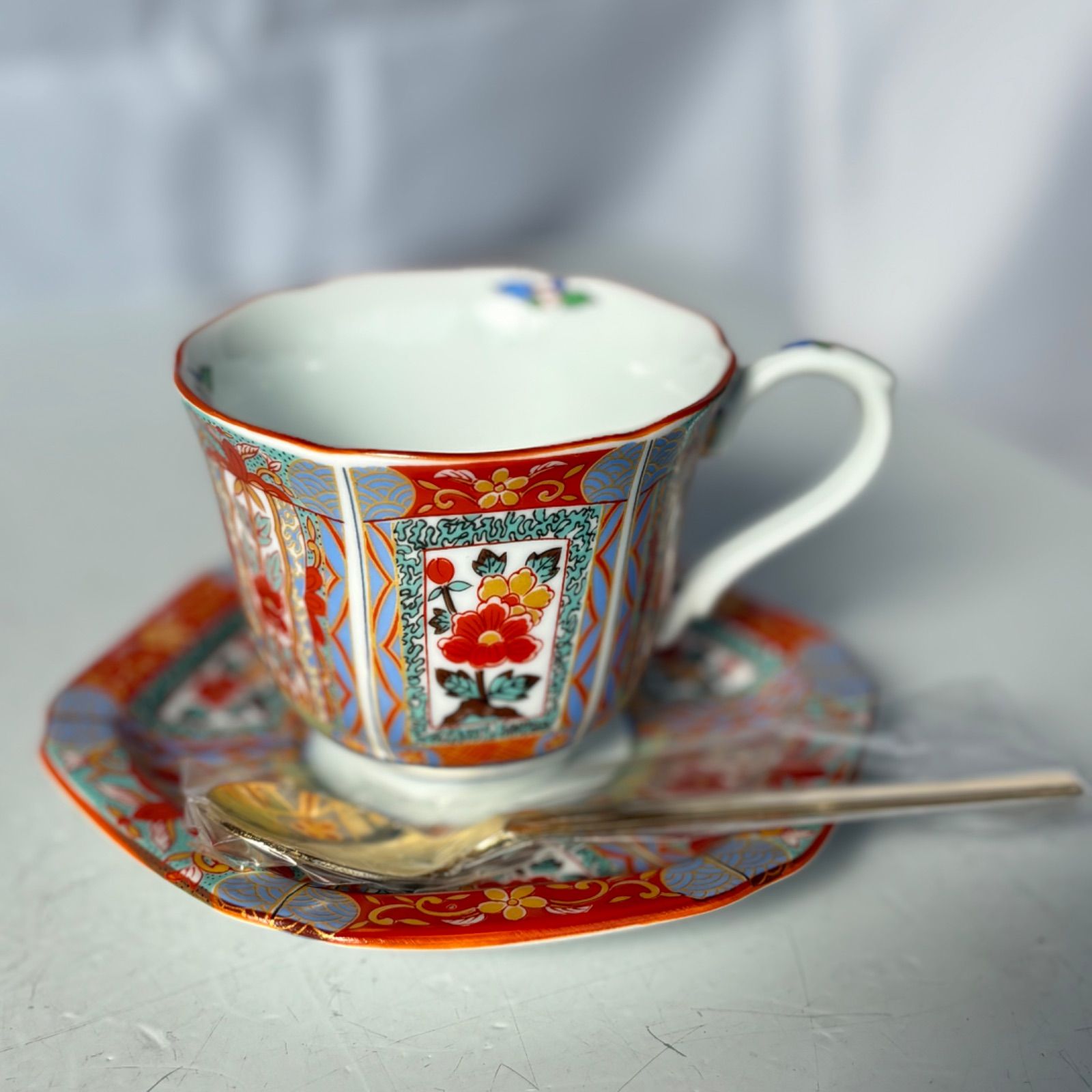 古伊万里 有田焼 仁祥窯 絵変り スプーン付き コーヒー碗 皿揃 ペア