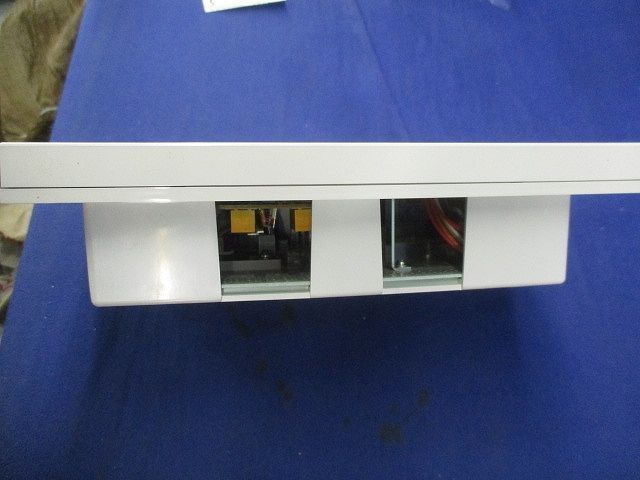 アダプタ 電源電圧