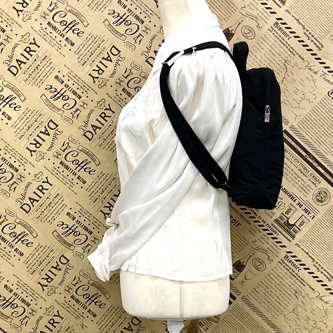 ボッテガヴェネタ リュック バックパック ナイロン 黒 旅行 FY 67