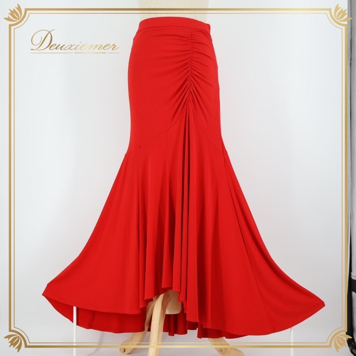 社交ダンス 衣装 スカート レッド系 タカダンス TAKA DANCE 赤 無地 シンプル 絞り 鮮やか レッスン 練習 ストレッチ 伸縮 上品 スタンダード ダンス衣装 華やか アシンメトリー