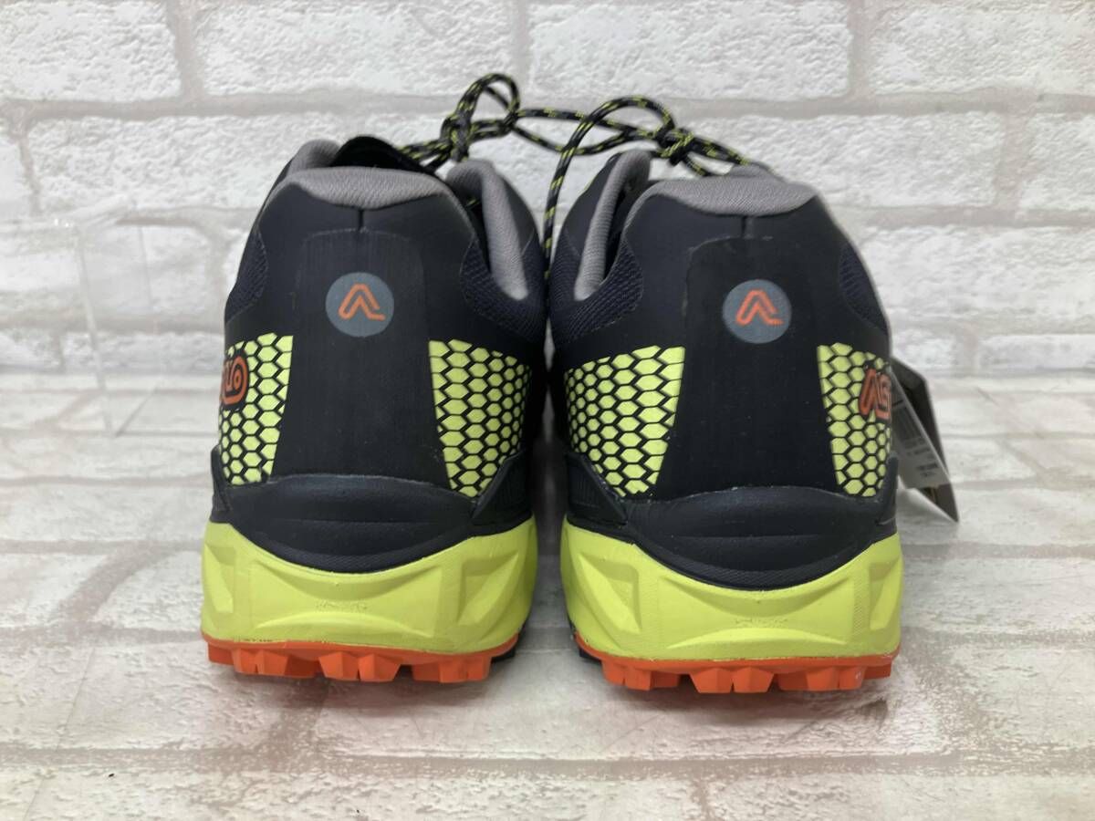 ローカットブーツ