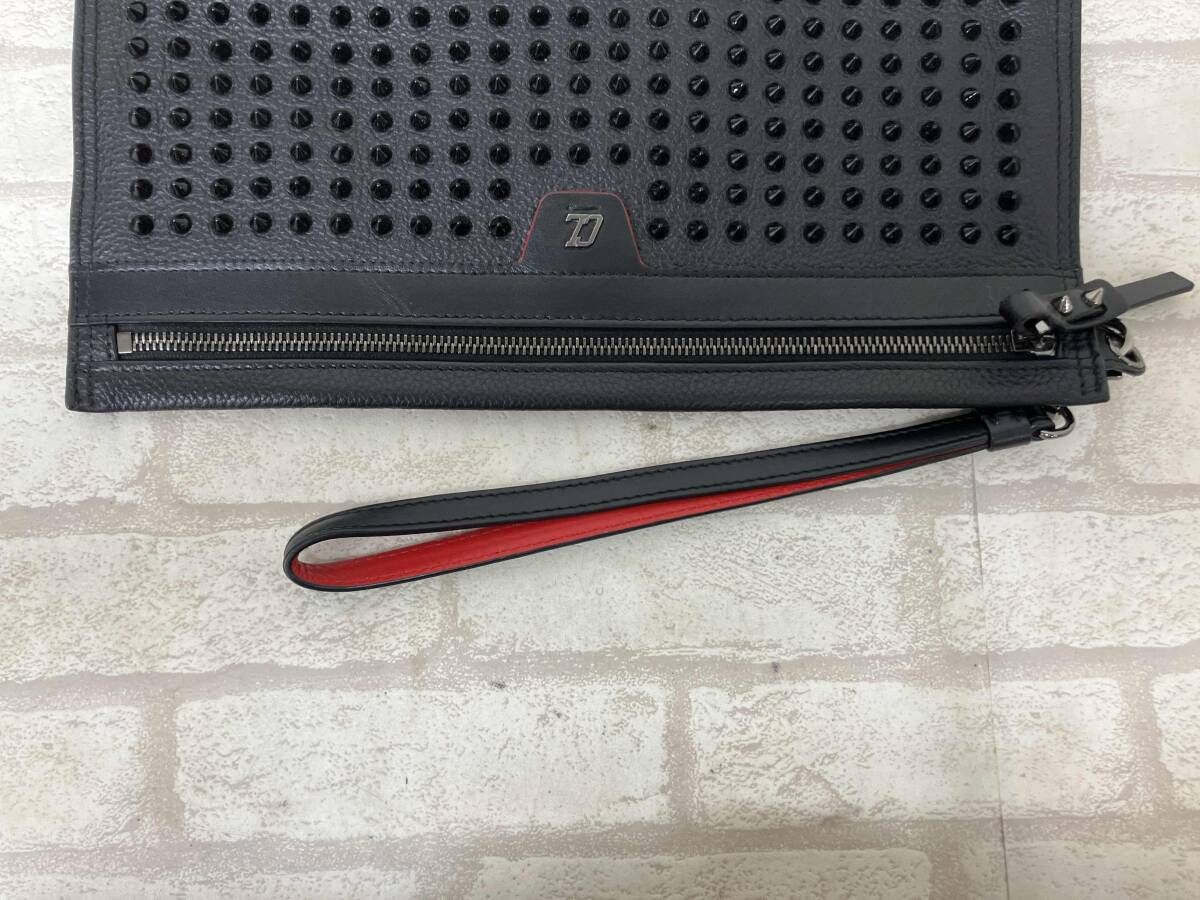 ルブタン セカンドバッグ