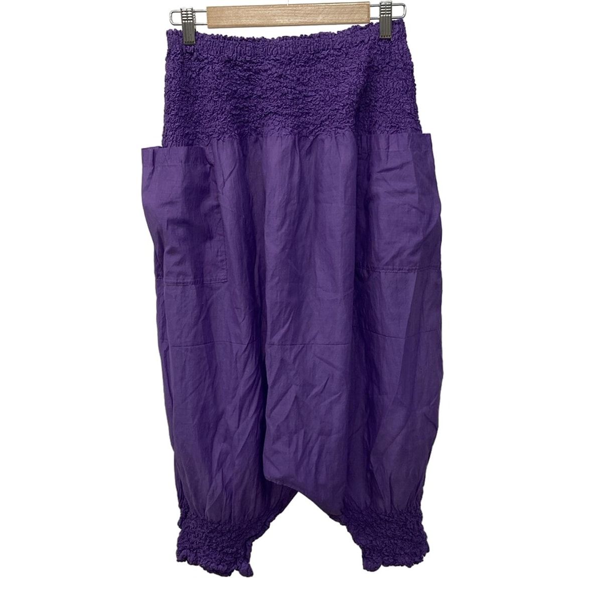 me ISSEY MIYAKE(ミー/イッセイミヤケ) パンツ レディース - パープル