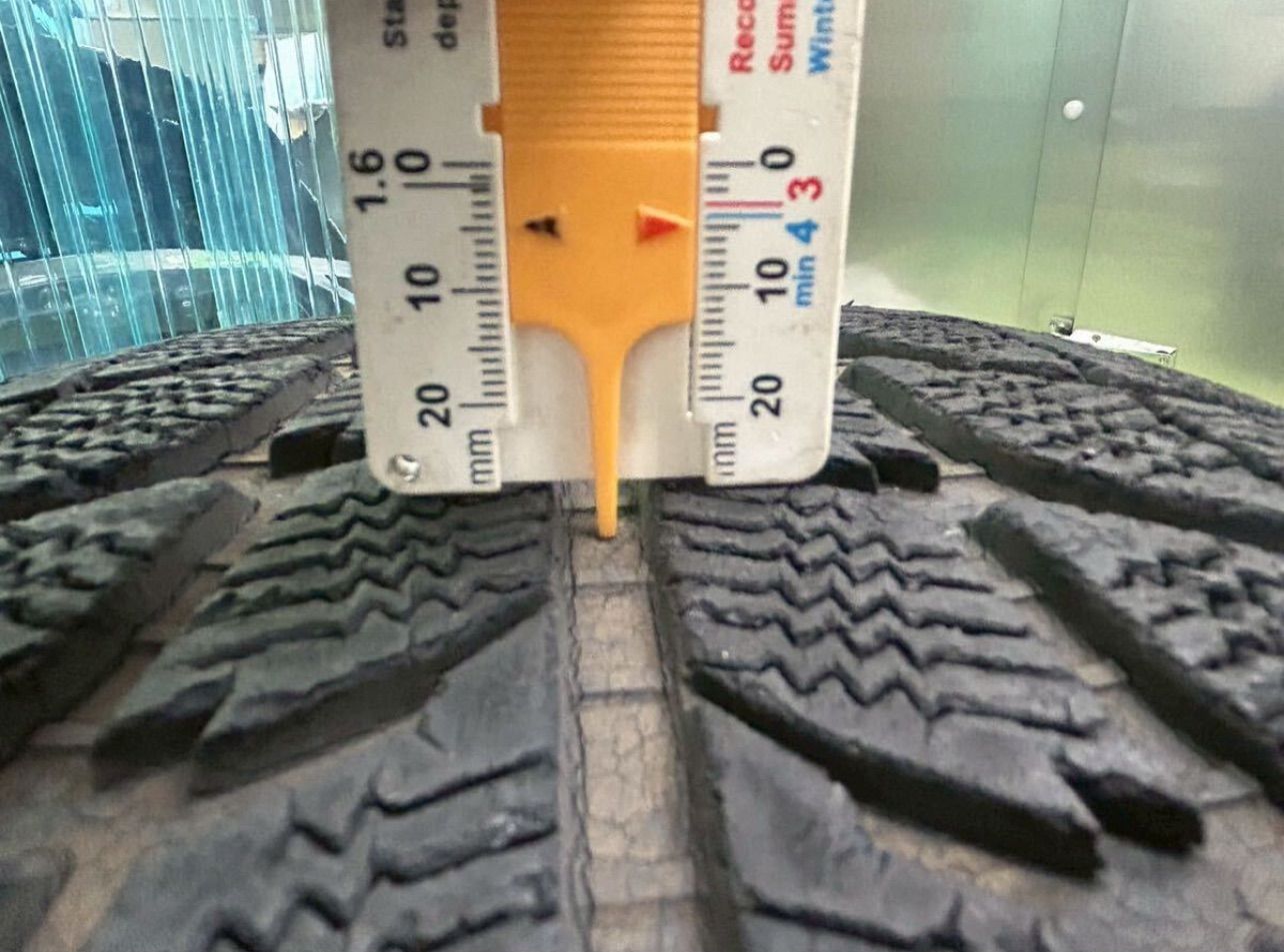 257-160-07 CV928 16インチ 8J+10 PCD139.7/6H 275/70R16 ミシュラン X