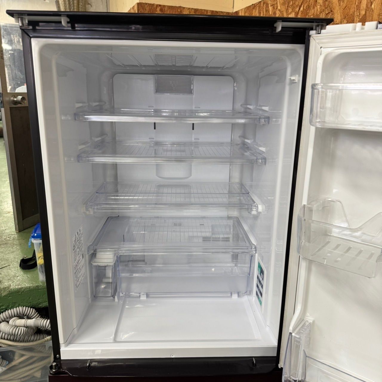 605 SHARP どっちもドア　大型冷蔵庫　314L 300L強　自動製氷 605 SHARP どっちもドア 大型冷蔵庫 314L 300L強 小型 家庭用 605