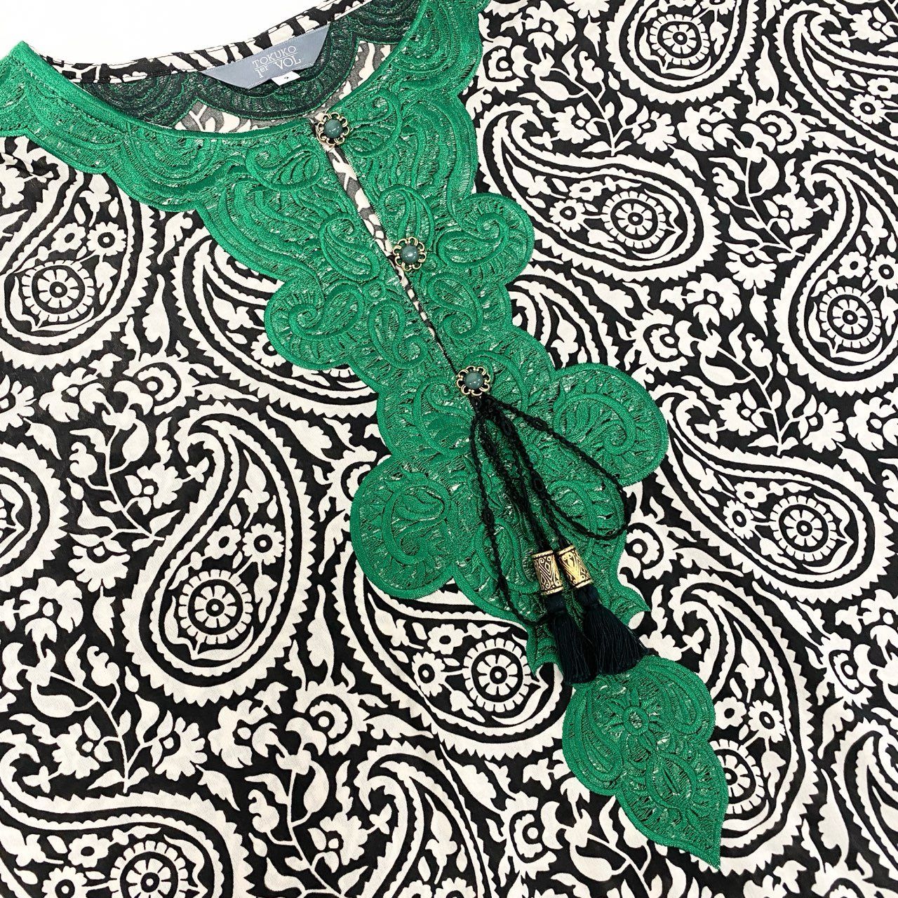 44k28 TOKUKO 1er VOL トクコプルミエヴォル ポンチョ 伸縮ストレッチ