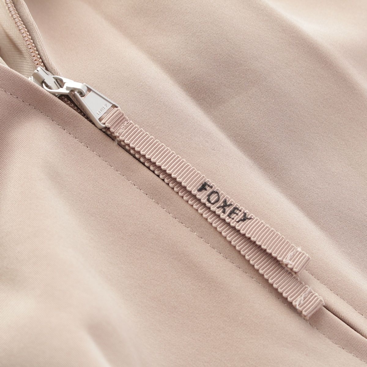 フォクシー ニューヨーク マットストレッチ グログラン フレア