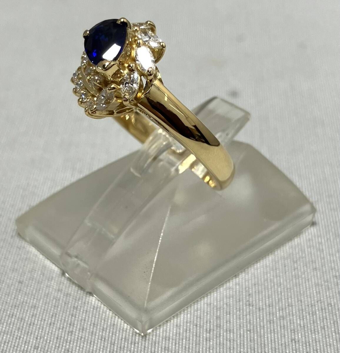 新品仕上済み 鑑別書付き K18 イエローゴールド ブルーサファイア