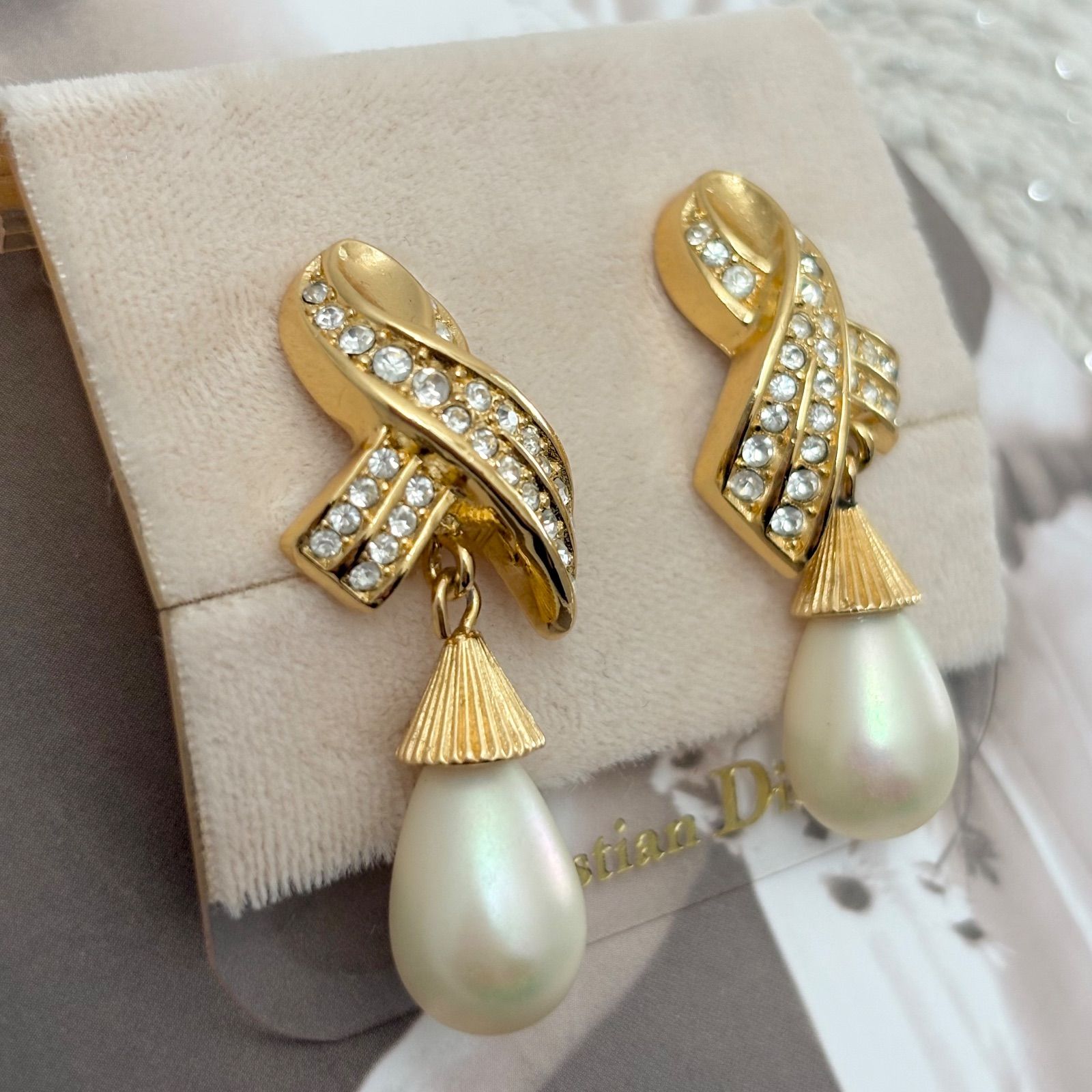 極美品】クリスチャンディオール ピアス イヤリング ドロップパール調