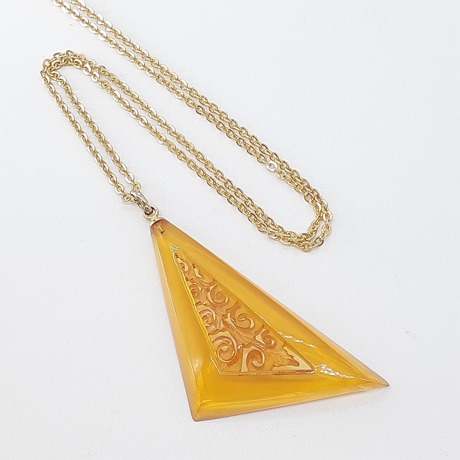 y*3様 お値下げ⭐︎鼈甲　ネックレス ネックレス べっ甲 鼈甲 トライアングル 唐草 アラベスク デザイン
