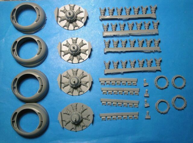 ベクター 1|32 B-24 コレクテッド カウル ＆ エンジン ホビーボス用