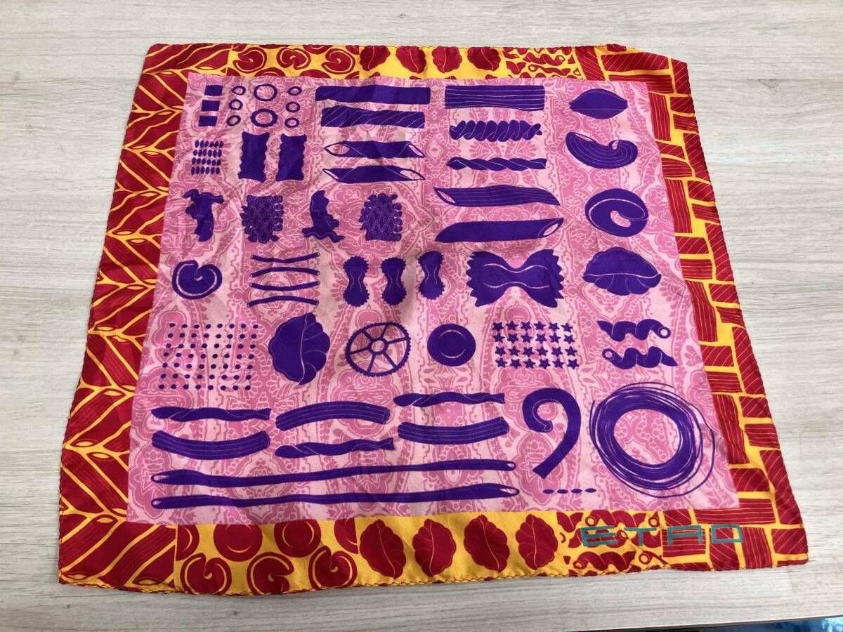 ETRO エトロ ミニスカーフ シルク100% ピンク系 ブランド小物 - メルカリ