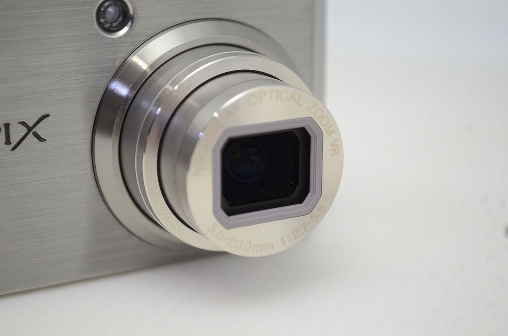 ✨美品✨Nikon ニコン COOLPIX S600 シルバー 稼働品 コンデジ 美品 Nikon ニコン COOLPIX S600 コンパクトデジタルカメラ シルバー