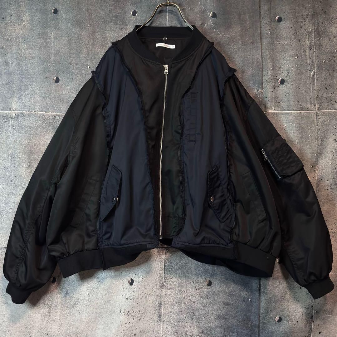 オリジナルリメイク薄手春秋用オーバーサイズドッキングMA-1フライトジャケット ダブルジップ ワイドボクシーシルエット 薄手中綿なし ユニセックス ジェンダーレス アウター ブルゾン グランジ ゆったり 大きいサイズ ヴィンテージ 再構築 ハンドメイド