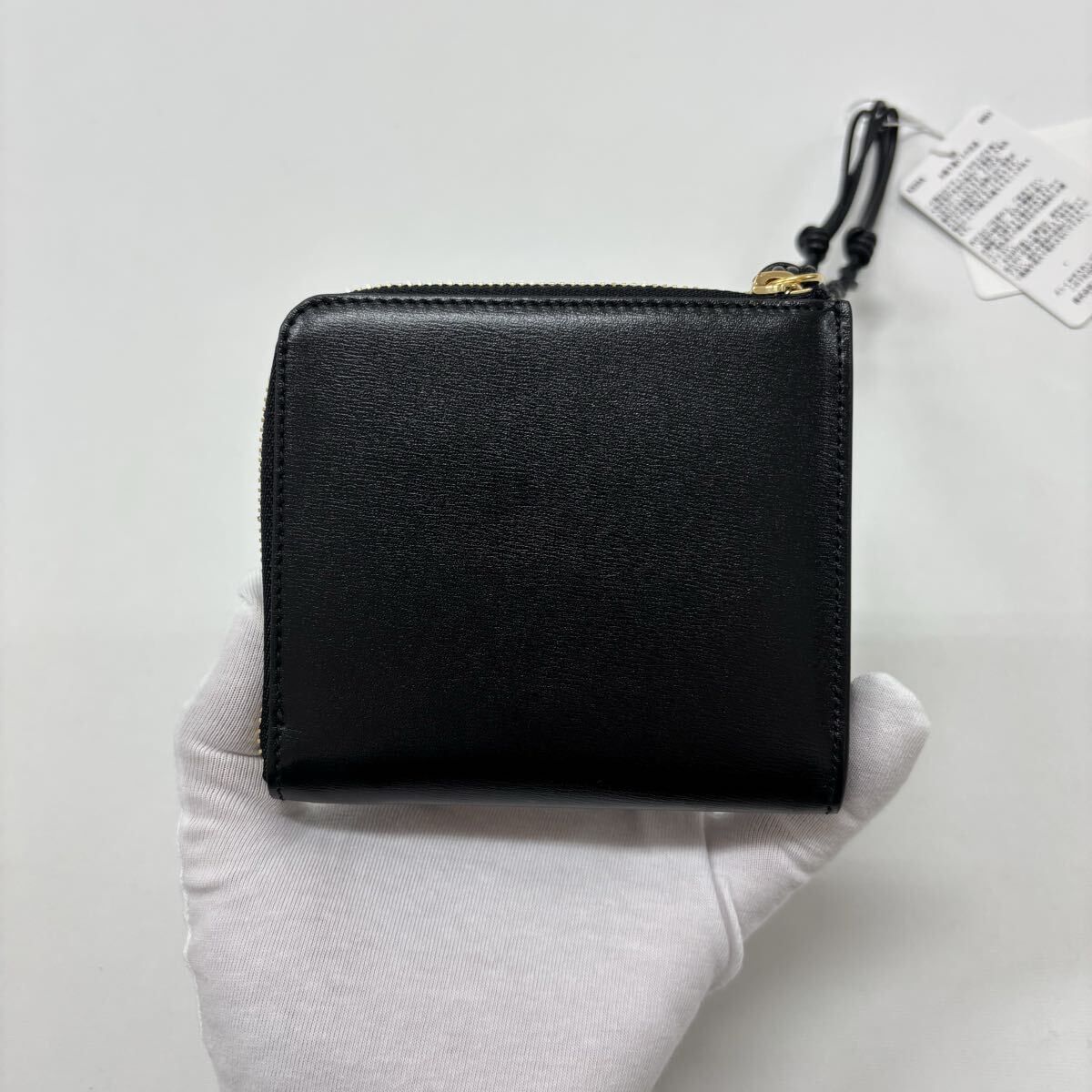 ブラック 定価74