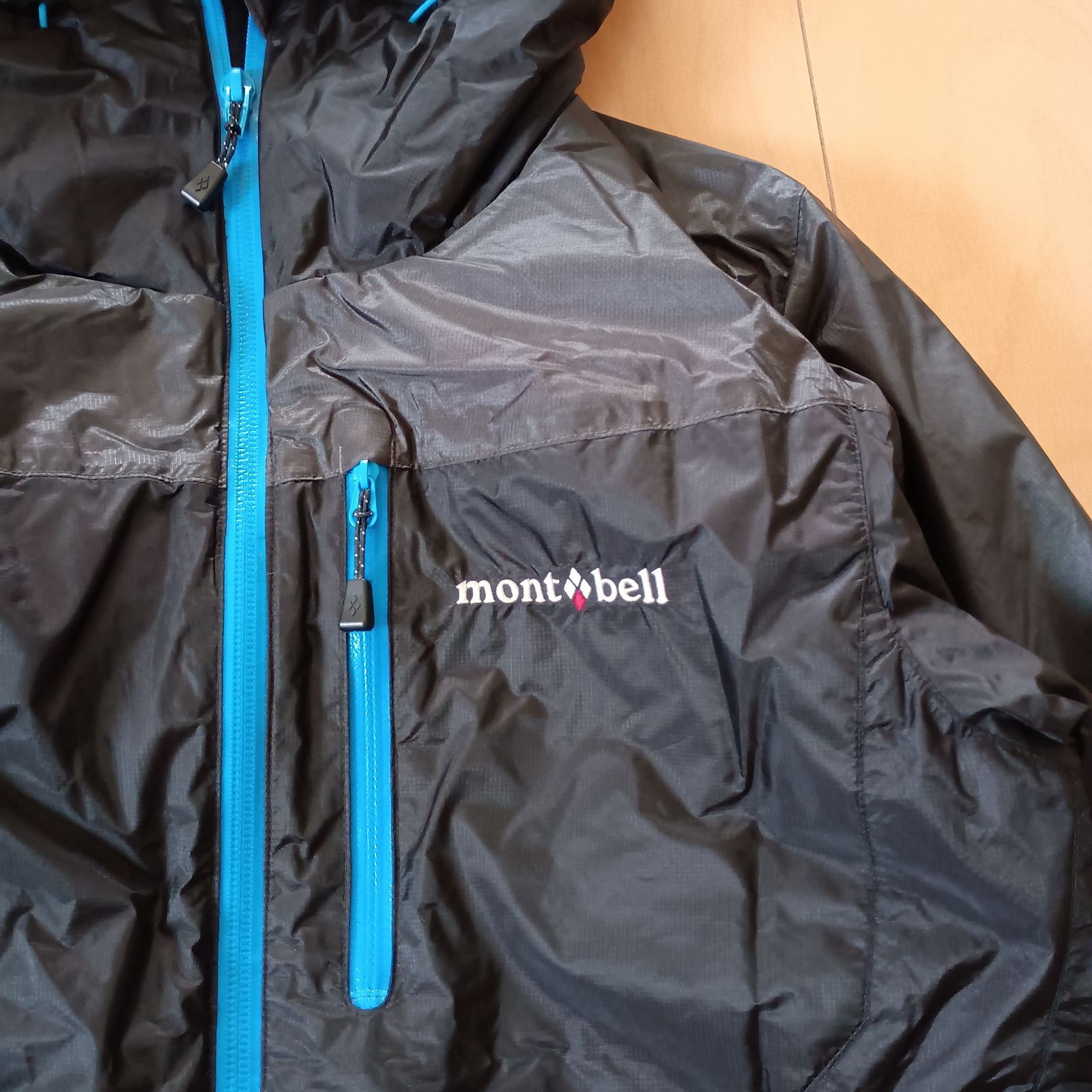 フラットアイアンパーカ