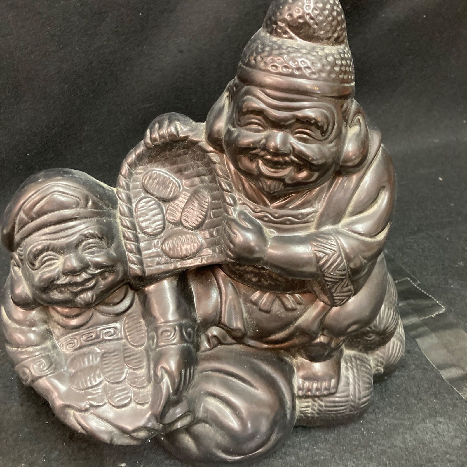陶器 骨董品 大黒様と恵比寿様 黒色 陶器 置物 幸運と繁栄 - メルカリ