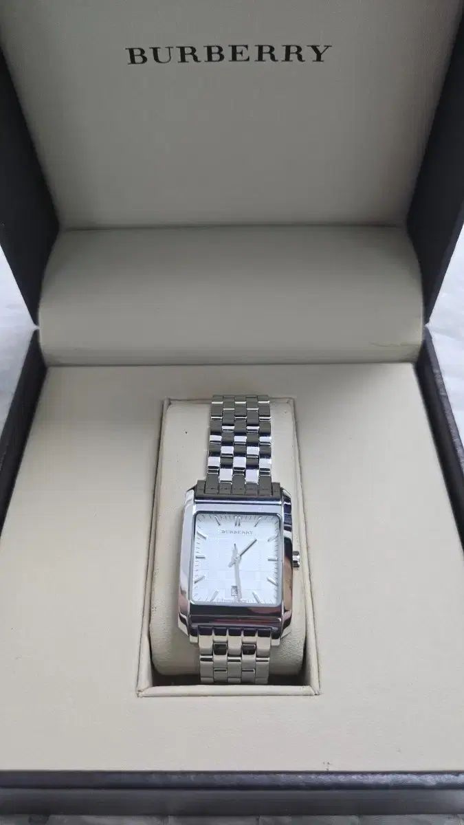バーバリー スタシ メタル ウォッチ