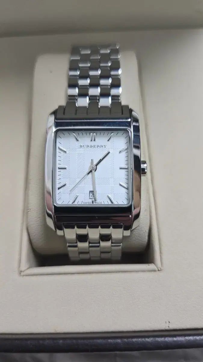 バーバリー スタシ メタル ウォッチ