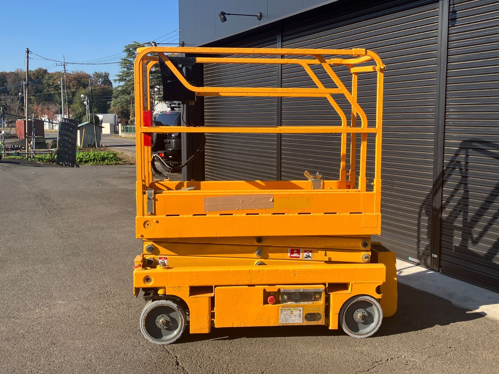 茨城発 ホロット 高所作業車 422時間 2013年式 5.8 m シザース 高所 狭所 充電ケーブル付属 Haulotte