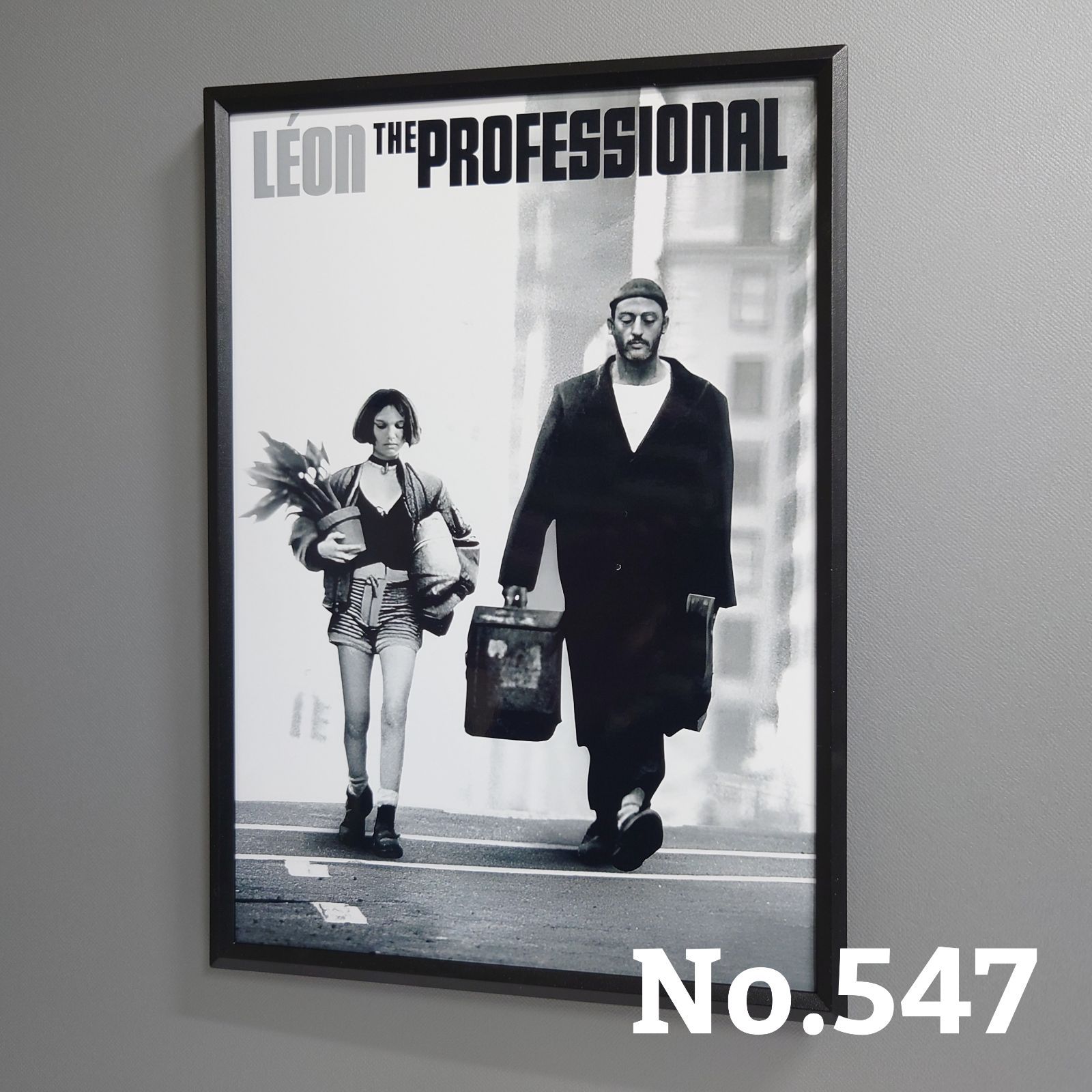 LÉON THE PROFESSIONAL サイン入りポスター（既存額付き） LÉON THE PROFESSIONAL サイン入りポスター（既存額付き） LÉON THE
