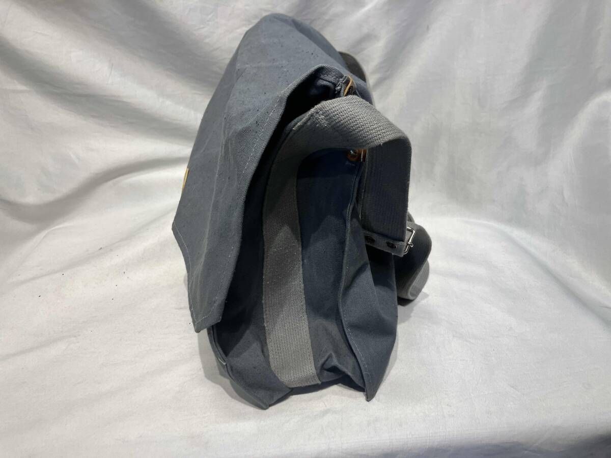 LA TRIBUNE ショルダーバッグ French Newspaper Bag グレー ラトリビューン