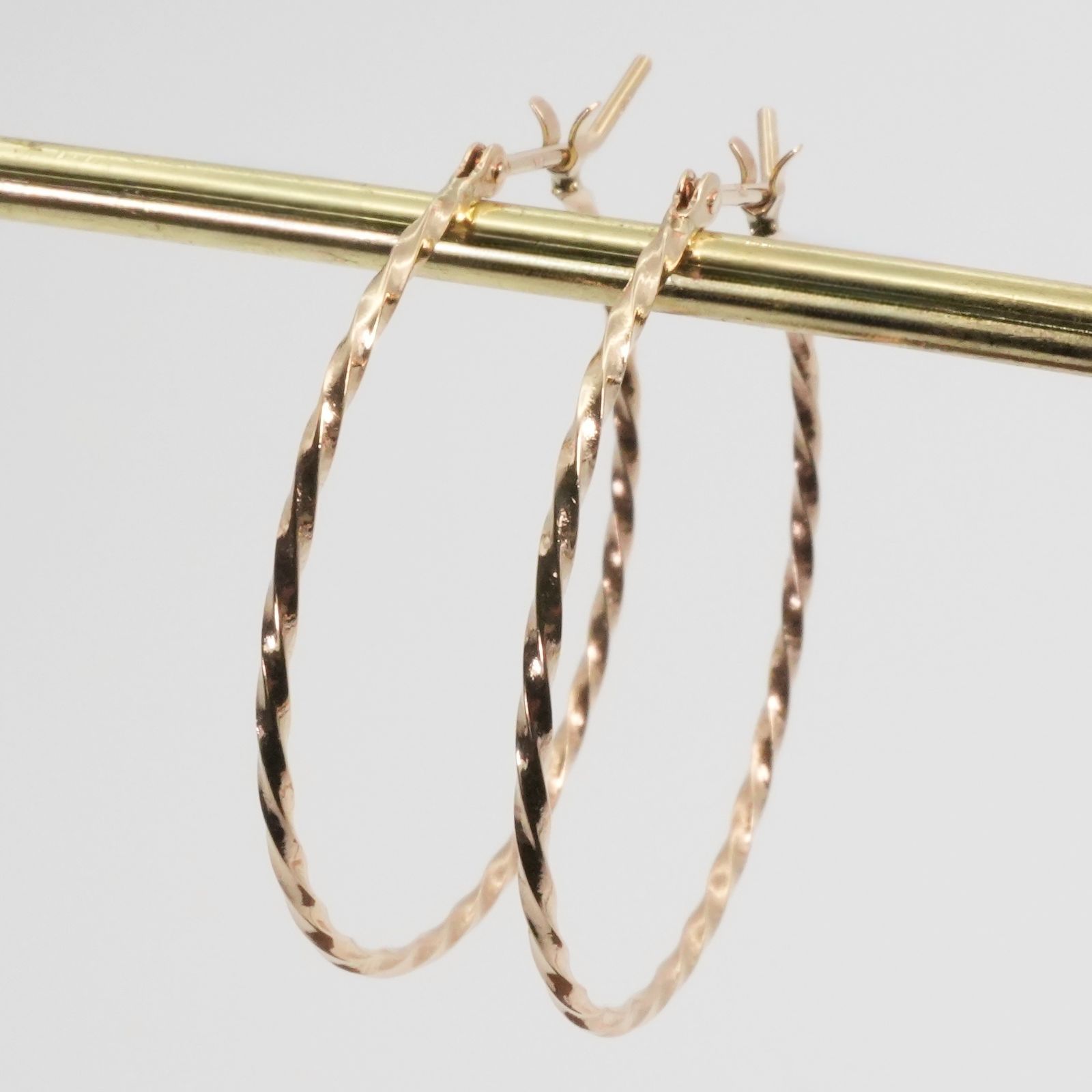 アガット ツイスト フープ K10 ピアス 3cm/25-2349S - メルカリ