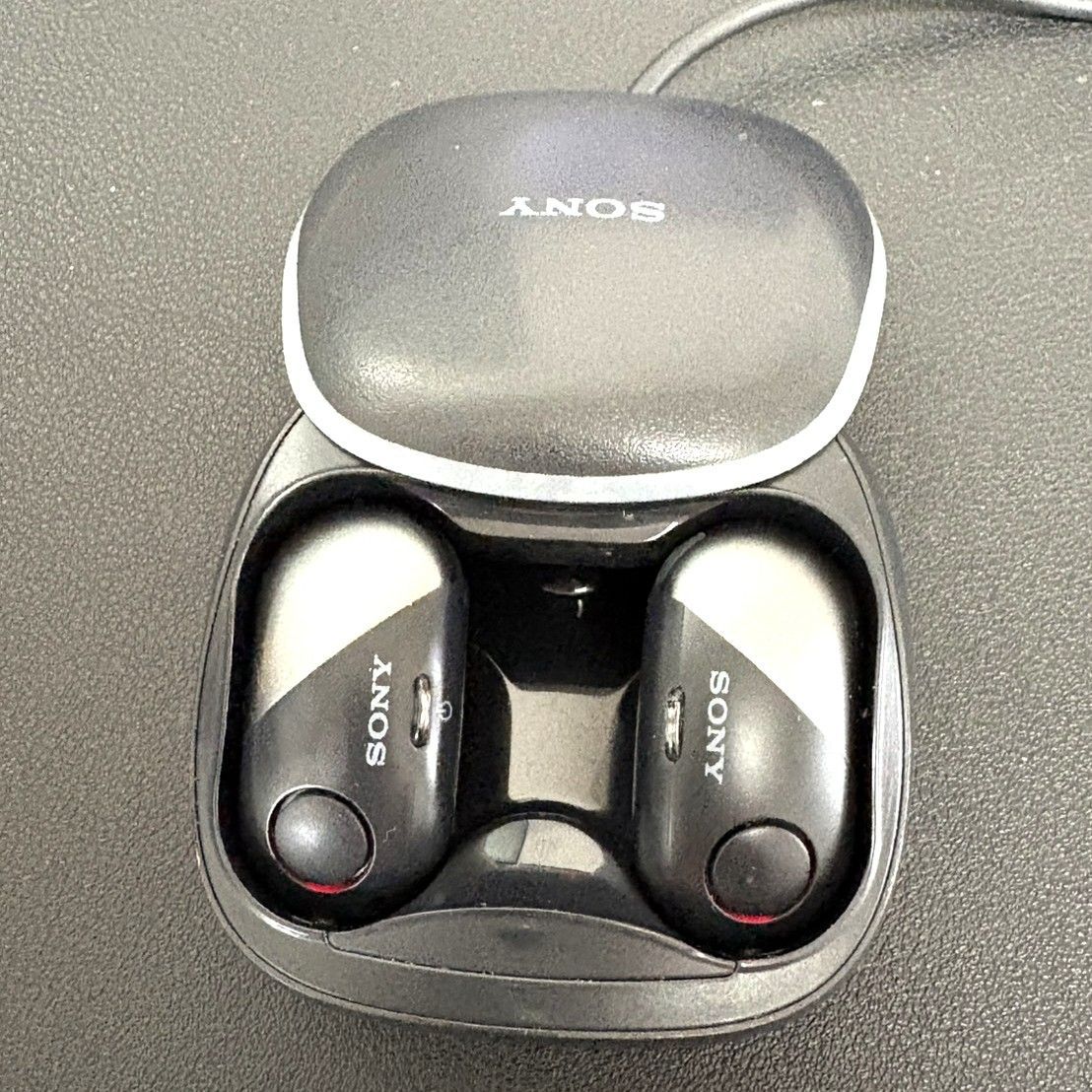 ジャンク品 SONY WF-SP700N ノイズキャンセリングイヤホン - メルカリ