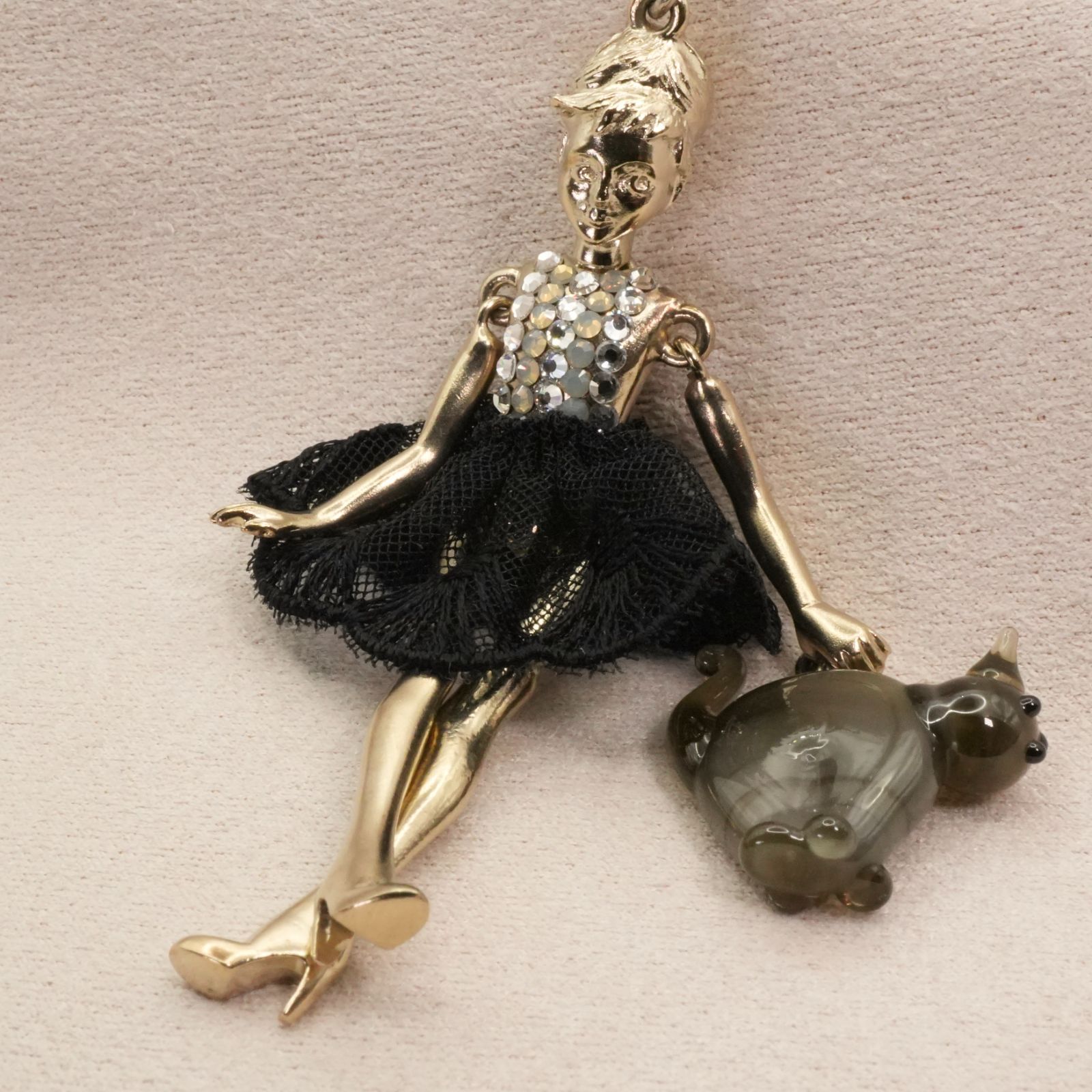 セルバンギャゾット 猫 女性 アニー ネックレス/25-2225M - メルカリ