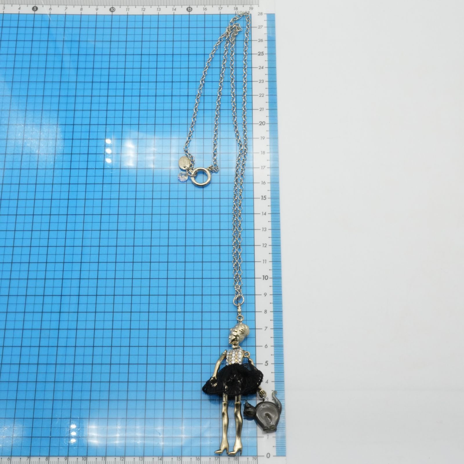 セルバンギャゾット 猫 女性 アニー ネックレス/25-2225M - メルカリ