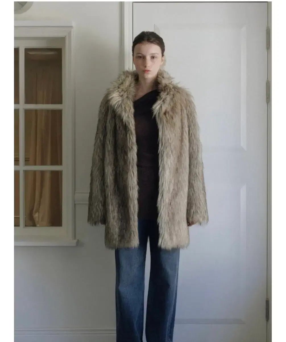 状態良し スタジオ テーブル ファーコート