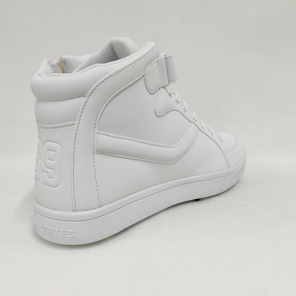 ○★新品 未使用 パーリーゲイツ ミドルカット ゴルフシューズ ホワイト26.5 新品 未使用 パーリーゲイツ ミドルカット ゴルフシューズ ホワイト