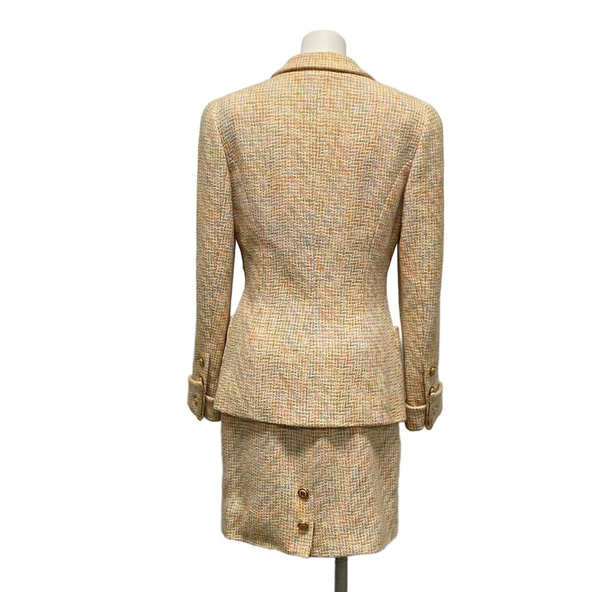 CHANEL シャネル スカートスーツ サイズ36 S レディース - P 02679 ピンクベージュ×オレンジ×マルチ ツイード|肩パッド コットン