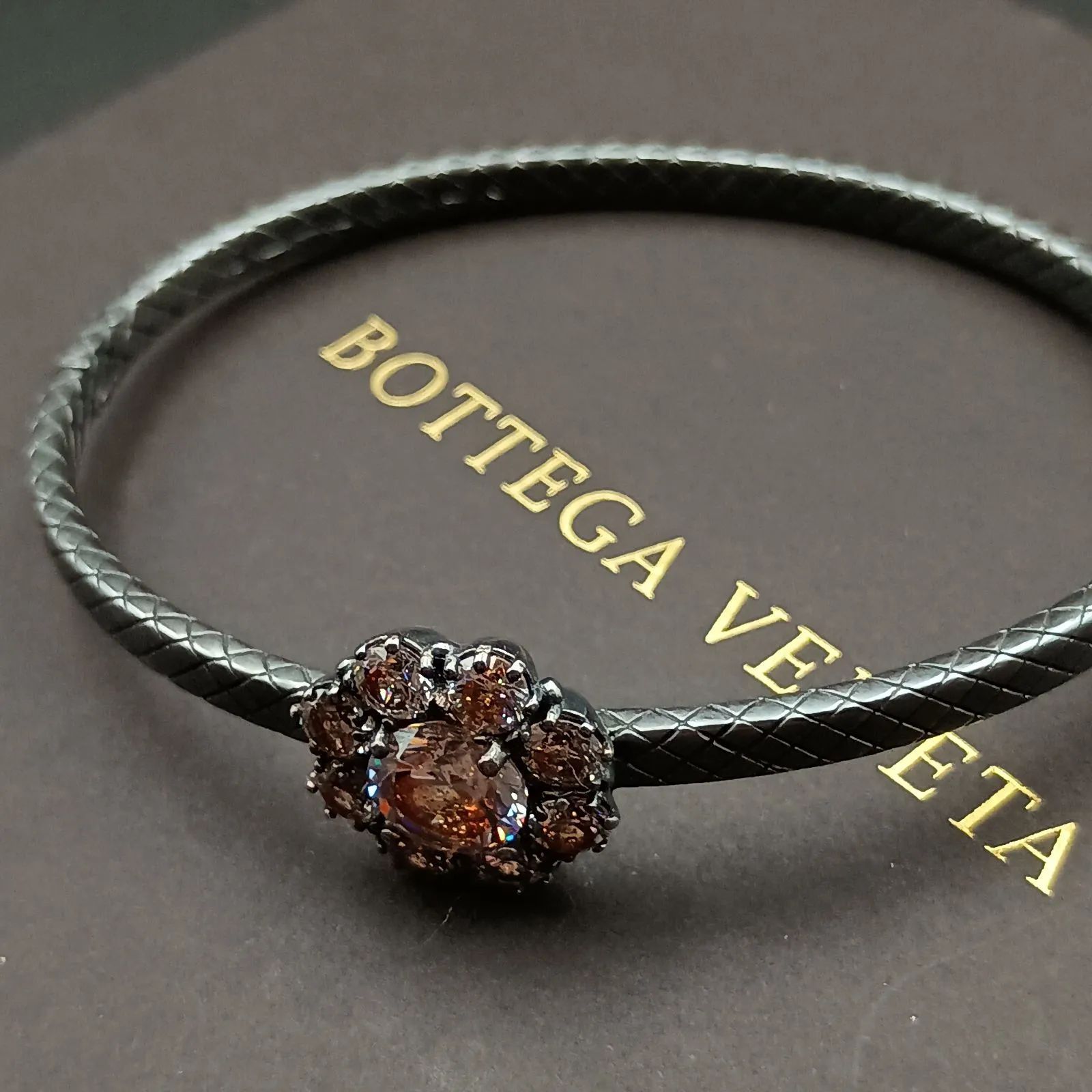 Bottega Veneta ボッテガヴェネタ フラワー ブレスレット バングル 
