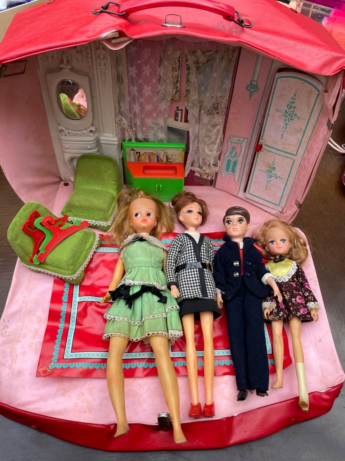 初代リカちゃんシリーズ スカーレットちゃん ワタルくん いずみちゃん