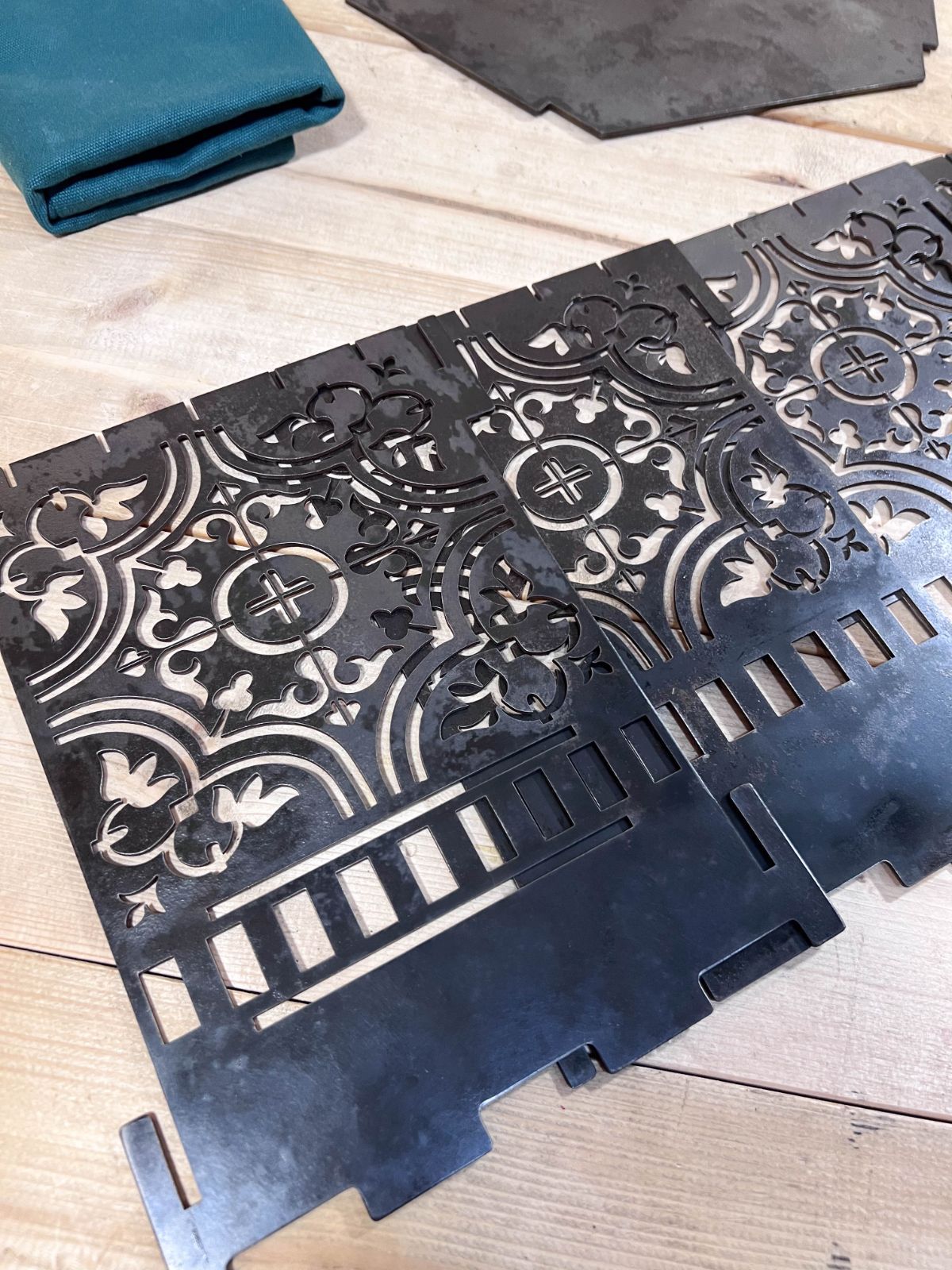 ロストル付き】damagemark ダメージマーク(rocaロカ) 焚火台 - メルカリ