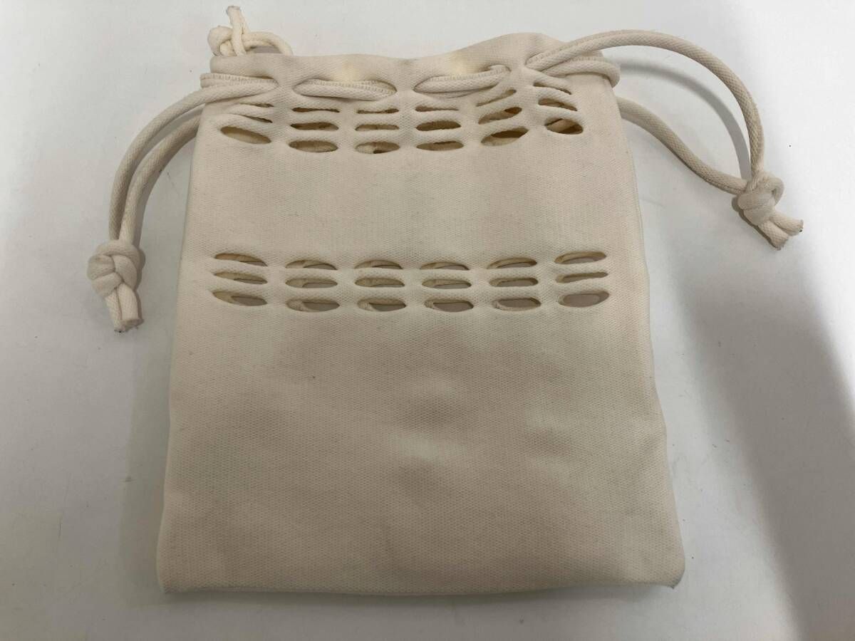 GOOD GOODS ISSEY MIYAKE グッドグッズイッセイミヤケ ホワイト 巾着