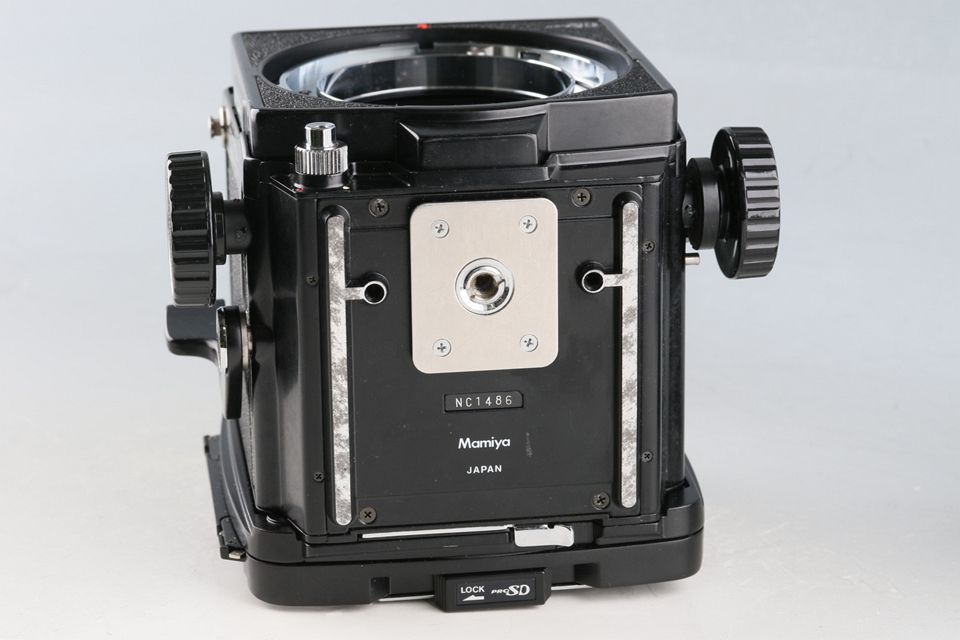 Mamiya RB67 Pro SD + Mamiya-Sekor C 90mm F/3.8 Lens #61812E2