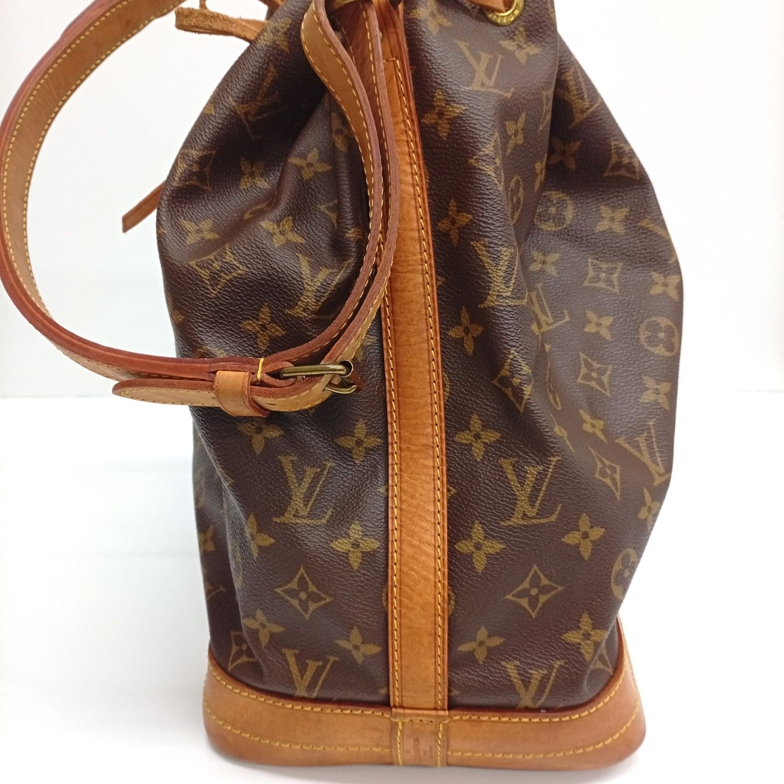 ルイ ヴィトン ノエ 巾着ショルダー モノグラム M 42224 AR 8907 バッグ ショルダーバッグ JA-25649