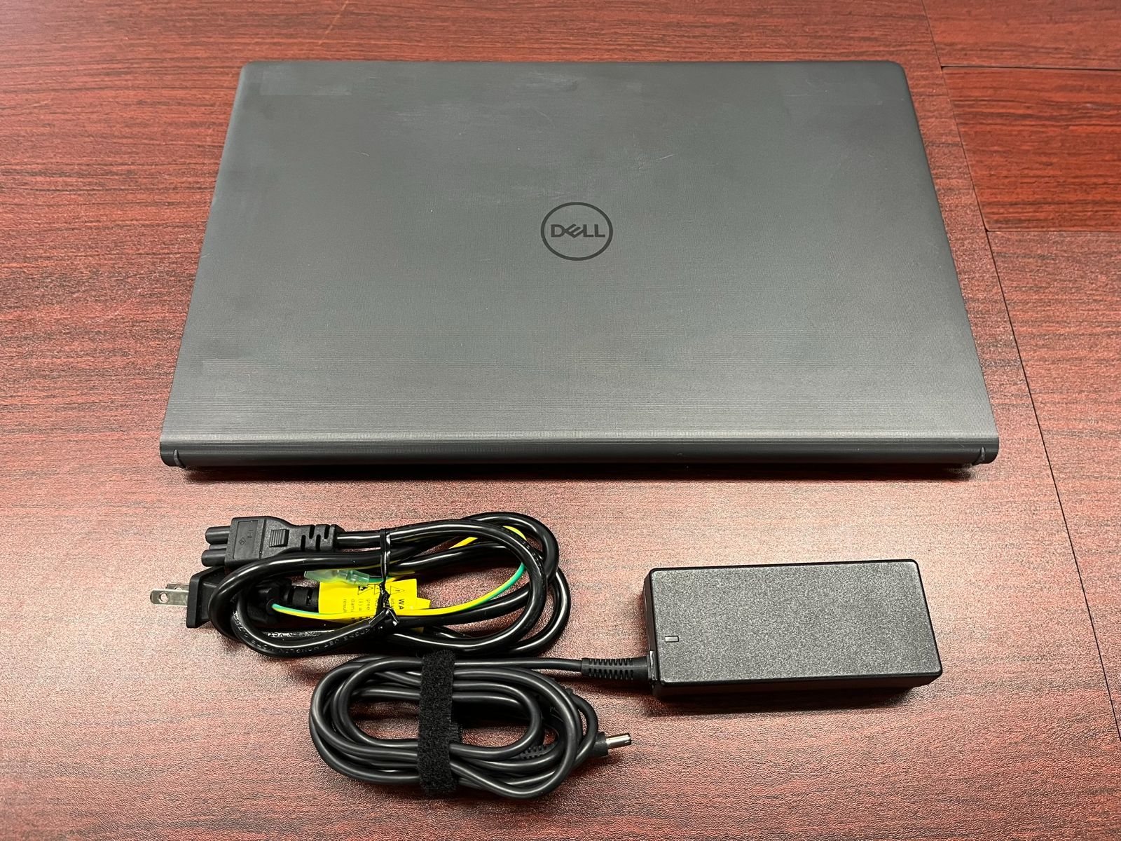 DELL Vostro 15 3510 143