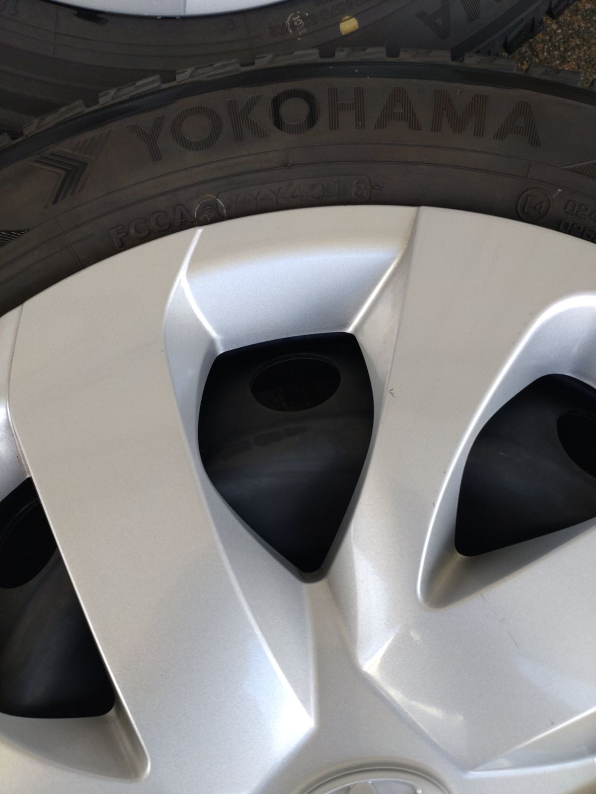  TOYOTA トヨタ シエンタ 170系 スチールホイール 15 5 J 39 ＆ iCE GUARD iG 50 PLUS 185 60 R 4本セット 15インチ タイヤ ホイールセット