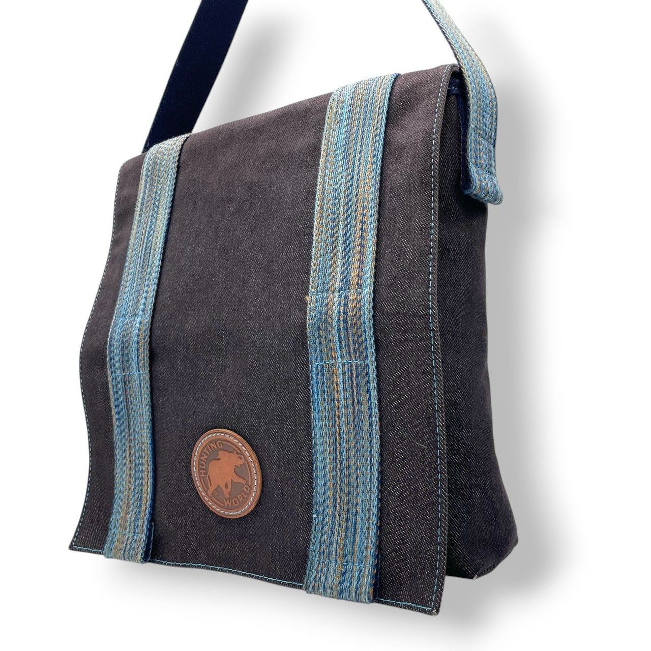 新品　ハンティングワールド ショルダー メッセンジャー　バッグ デニム USA製 新品 ハンティングワールド ショルダー メッセンジャー バッグ デニム