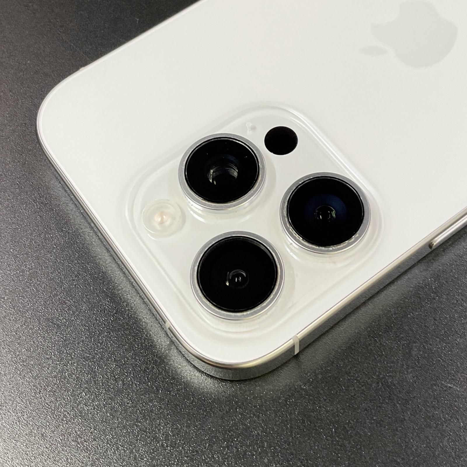 iPhone 16 Pro 256GB ホワイト SIMフリー 白ロム 美品 動作確認済 94