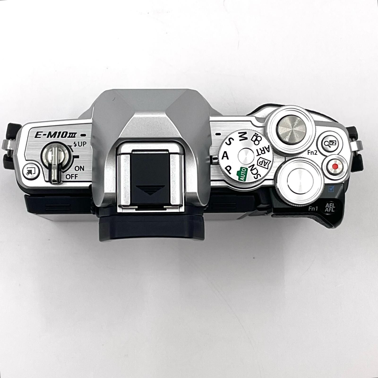 OLYMPUS デジタル一眼 OM-D E-M10 Mark III ボディ [シルバー