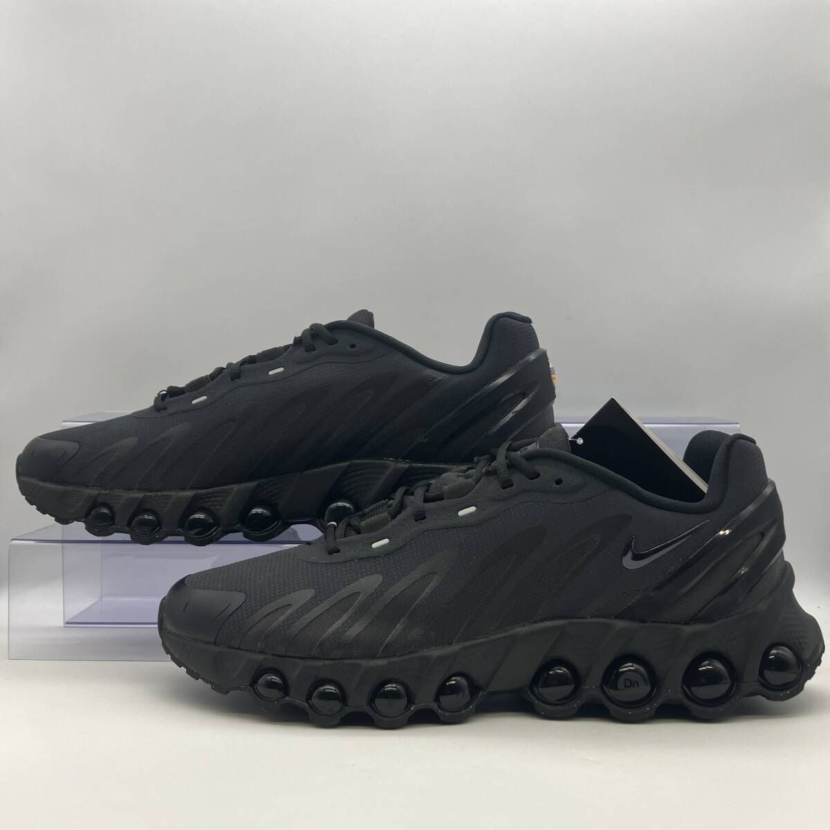 ナイキエアマックスDN8 トリプルブラック　28.5センチ2回のみ使用　美中古品 NIKE AIR MAX DN8 TRIPLE BLACK ナイキ エアマックス DN8 トリプル