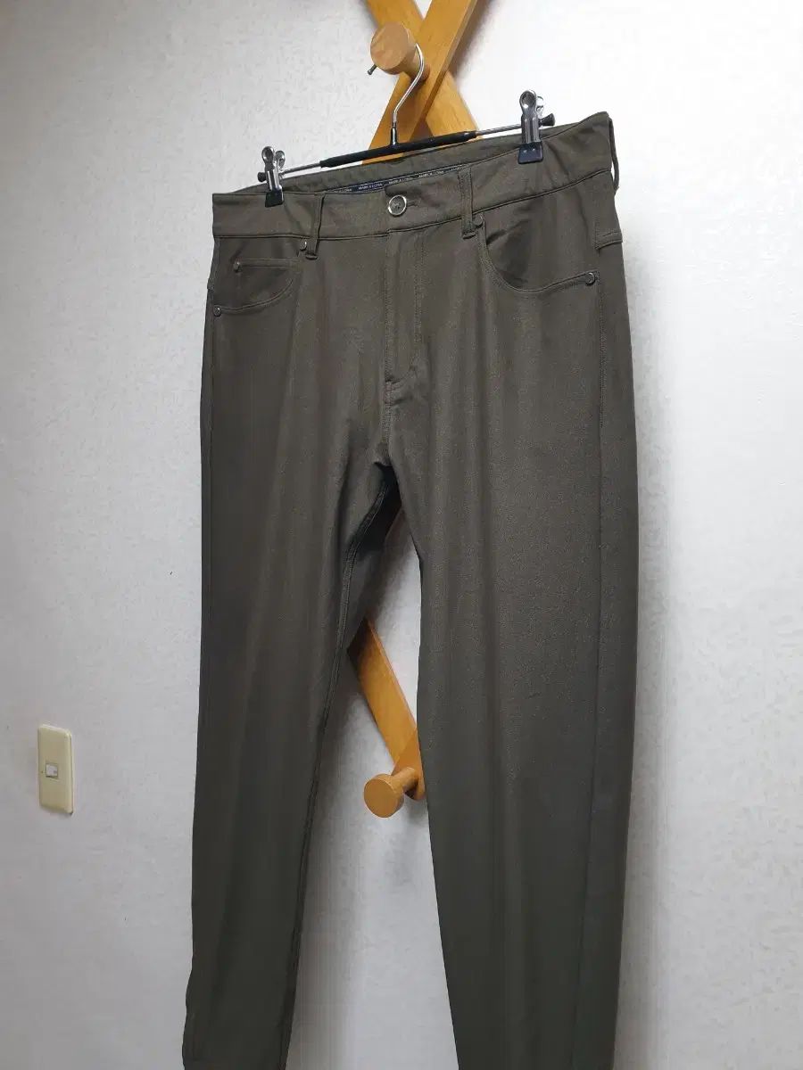 男性34| MARK - LONA マークアンドロナ ゴルフ スパンデックス 起毛パンツ