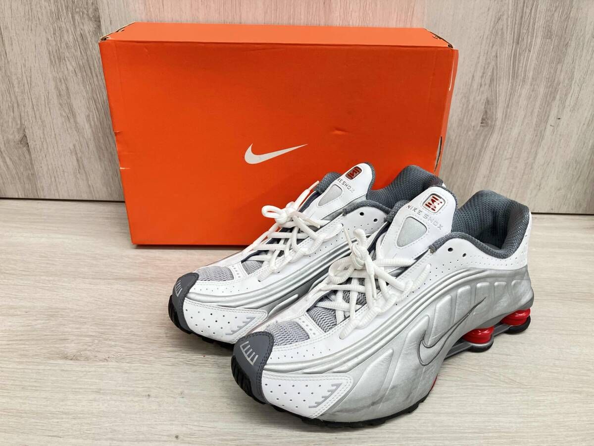 NIKE ナイキ SHOX ショックス R4 ローカットスニーカー シルバー