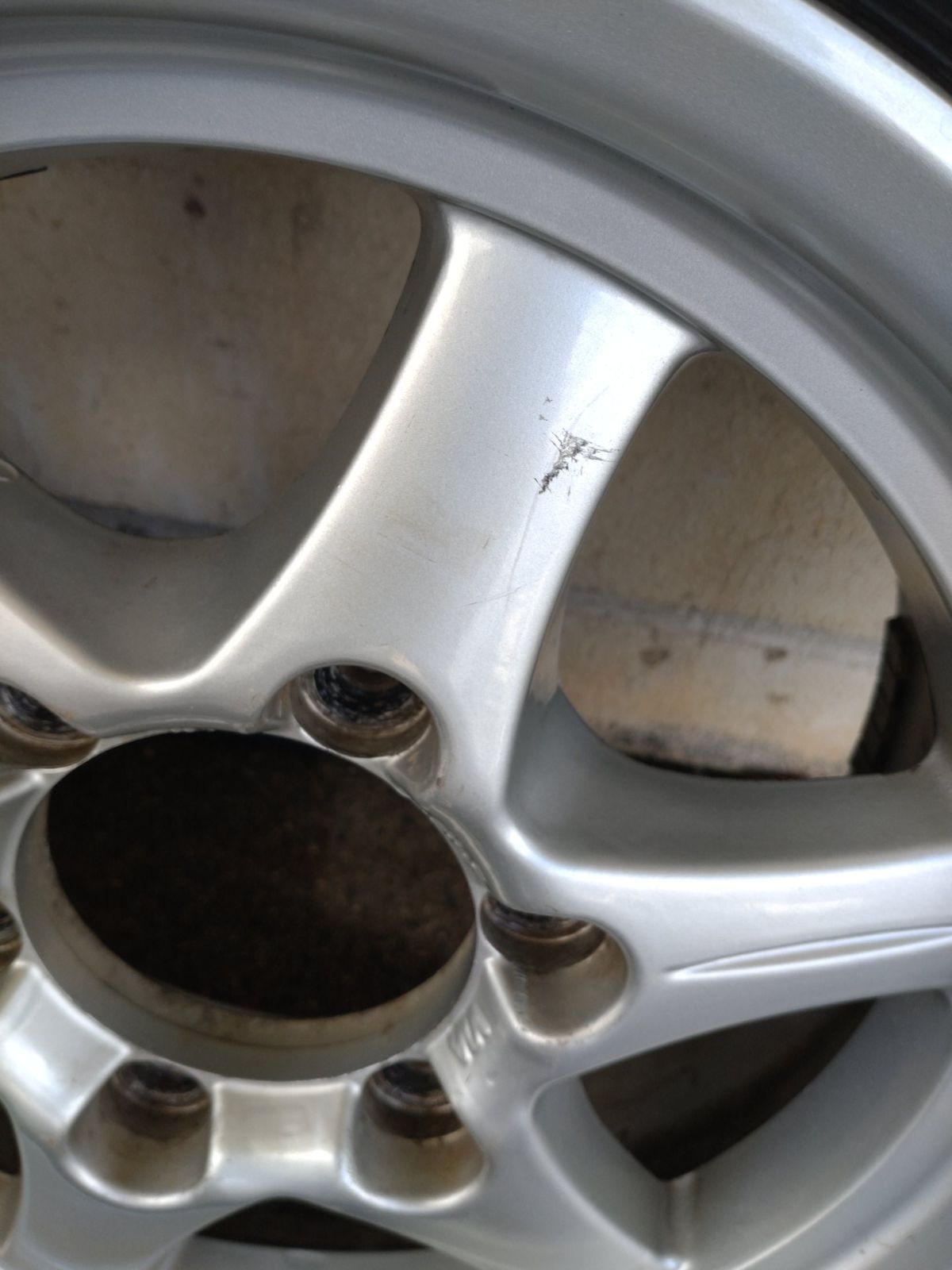 H ＆ブリヂストン