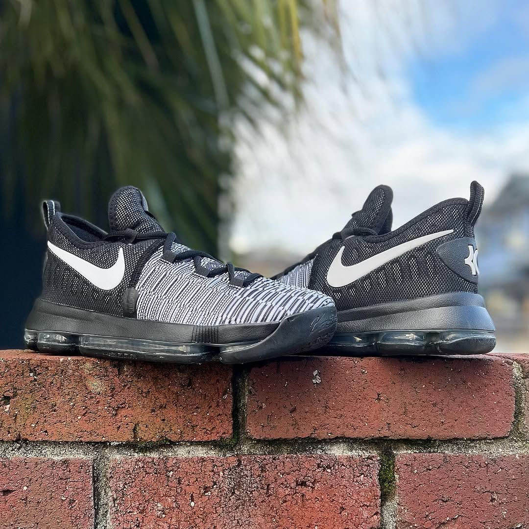 NIKE ZOOM KD 9 GS OREO ナイキ ズーム ミニバス キッズ 女性 BOY S black white 855908-010